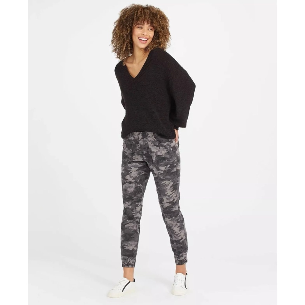 SPANX Stretch Twill Cargo Jogger